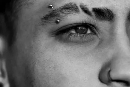 Ceja piercing CLT Ceja piercing CLT